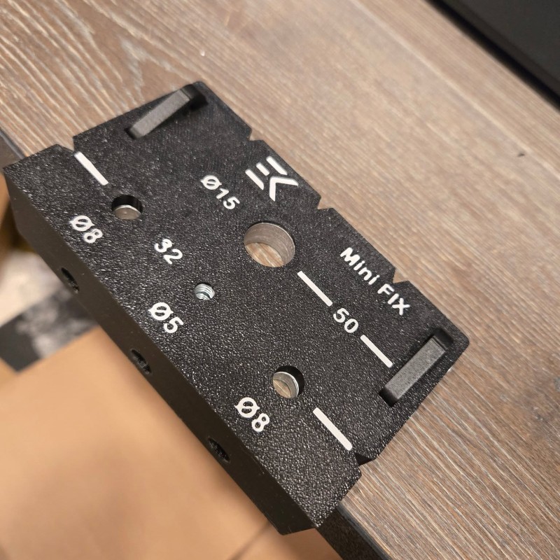 Mini FIX gręžimo šablonas su metalinėmis įvorėmis