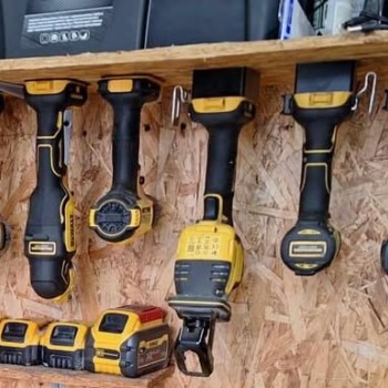 DeWALT įrankių laikikliai